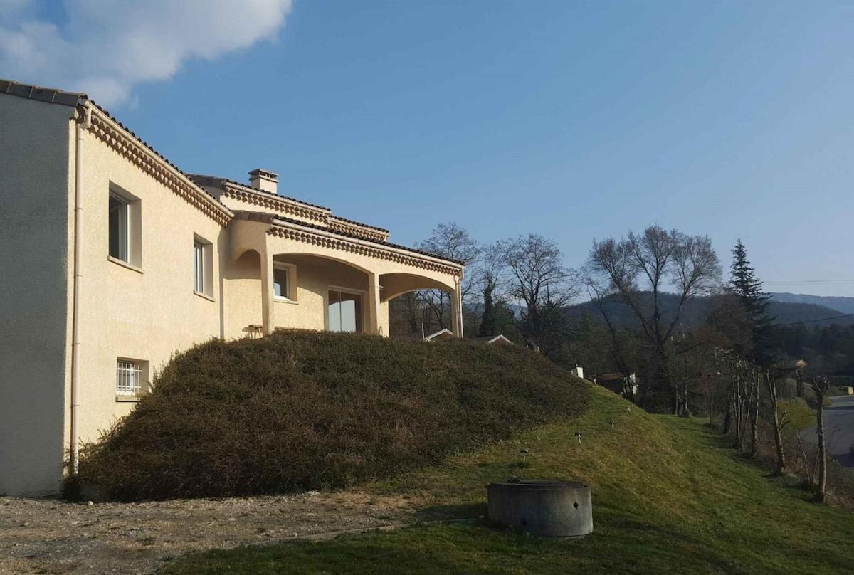 Maison De Vacances Avec Ses Petits Chalets Aouste-sur-Sye Eksteriør bilde